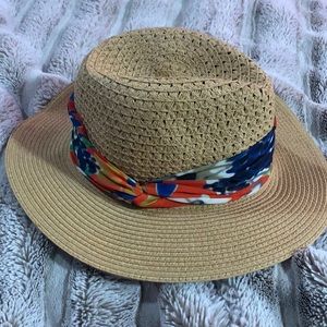 Eugenia Kim genie hat